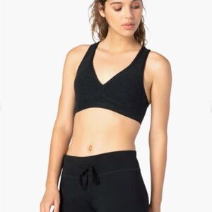 Beyond Yoga Spacedye Lift Your Spirits Bra - Black - Size Small